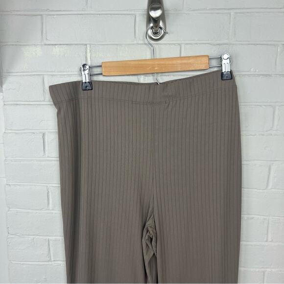 Rue 21 Plus Size Mocha Ribbed Knit Top & Pants Lounge Set Size 3X - Picture 12 of 13